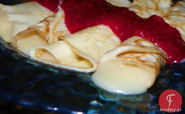 Francuskie Cream Crepes Z Sosem Malinowym