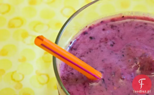 Blueberry Plum Maślanka Smoothie