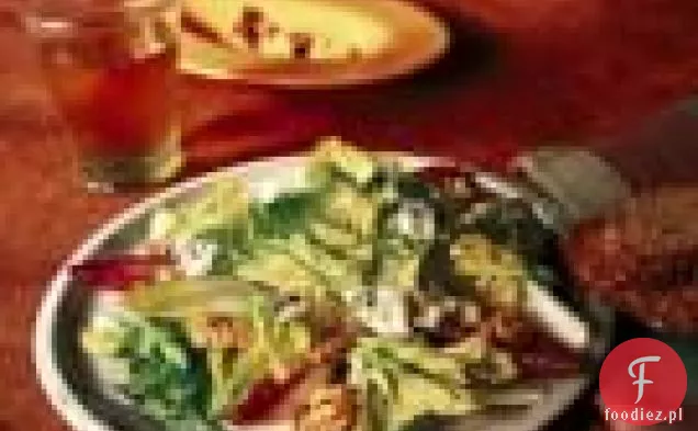 Sałatka Escarole I Endive Z Gorgonzolą I Orzechami Włoskimi