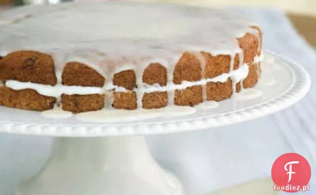 Żurawinowo-pomarańczowy Gâteau z kremowo-serowym nadzieniem