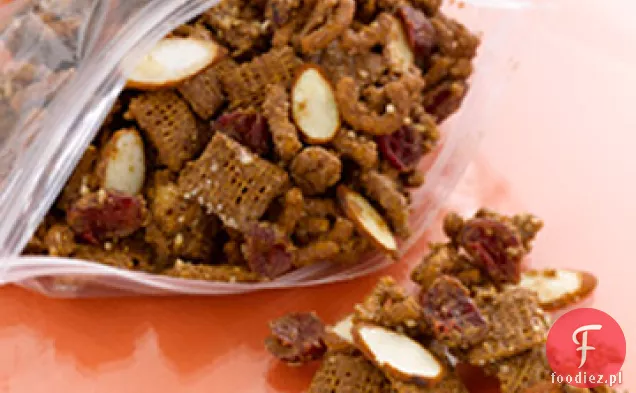 Heart-y Antioxidant Almond Snack Mix