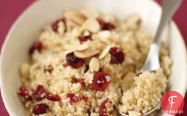 Bulgur Pilaf z migdałami i suszoną żurawiną