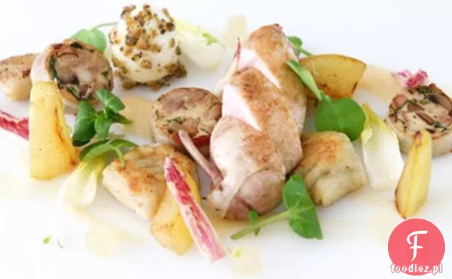 Sałatka Z Gruszek, Przepiórek, Orzechów Włoskich I Stilton