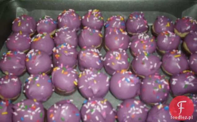 Irish Eyes Godiva Cake