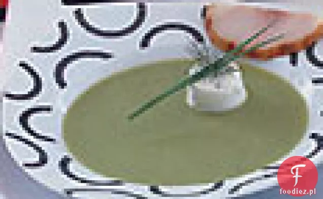 Ciepła zupa ogórkowa z przegrzebkiem i solą Mousselines