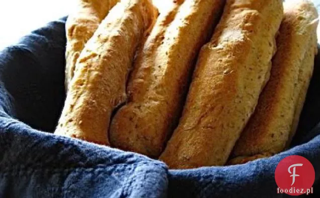 Zdrowe włoskie paluszki chlebowe lub ciasto do pizzy
