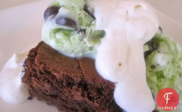 Mint and Mallow Brownie Sundaes