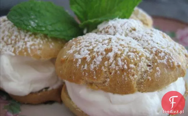Krem Ptysiowy (Puffed Shell Of Choux Pastry)