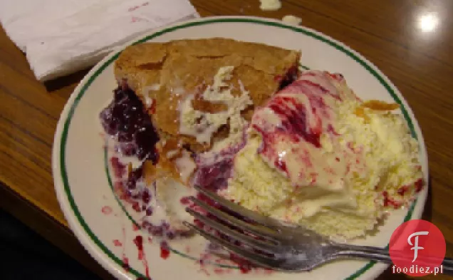 Knott ' s Berry Farm Boysenberry Pie