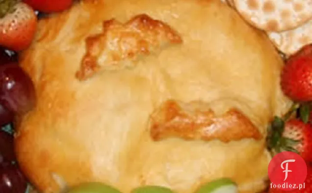 Pieczone Brie w cieście francuskim