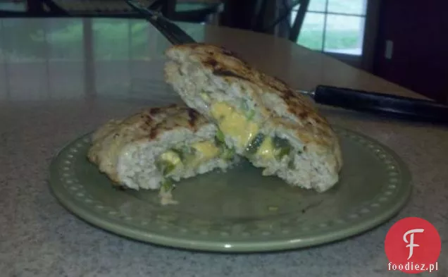 Jalapeno i Cheddar Nadziewane Burgery z indyka