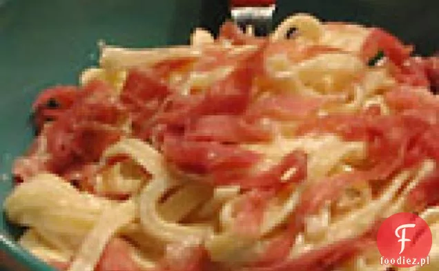 Fettuccine all ' Alfredo con Prosciutto di Parma