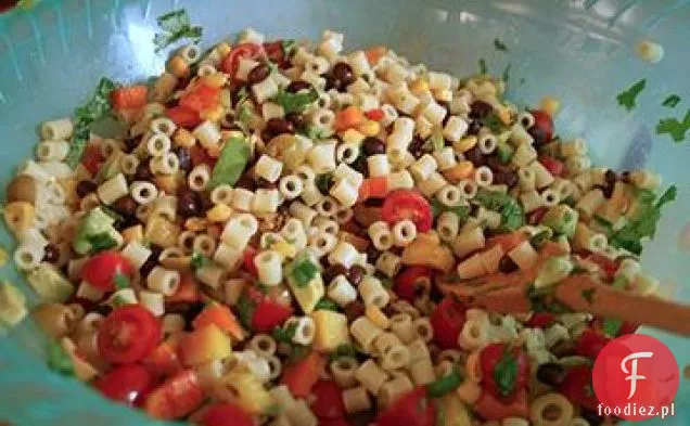 Makaron meksykański z czarną fasolą