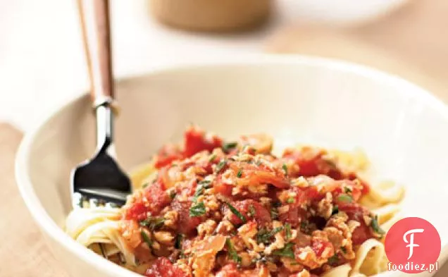 Linguine z pikantnym sosem z czerwonych Małży