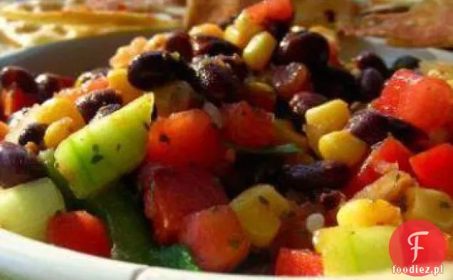 Szybka i łatwa Salsa z czarną fasolą i kukurydzą