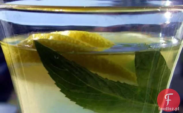 Lemoniada z Bacardi Limon dla dorosłych