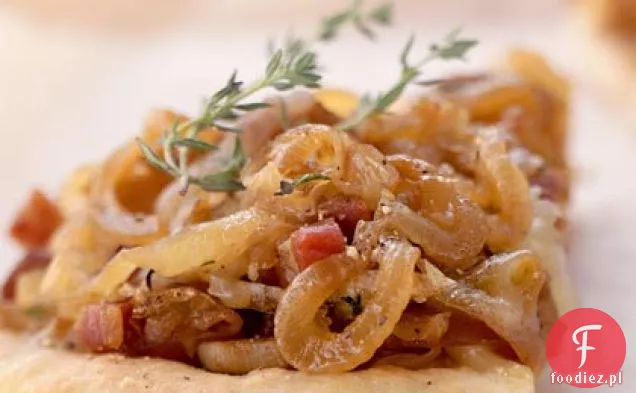 Fontina, karmelizowana cebula i Pizza Pancetta