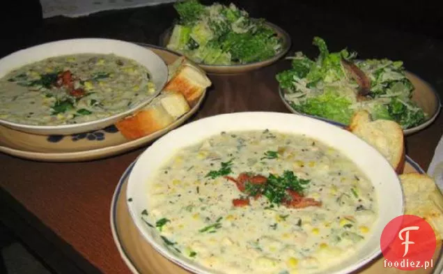 New England Clam and Corn Chowder z ziołami