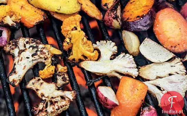 Grillowana Sałatka Warzywna Z Brązowym Masłem Vinaigrette