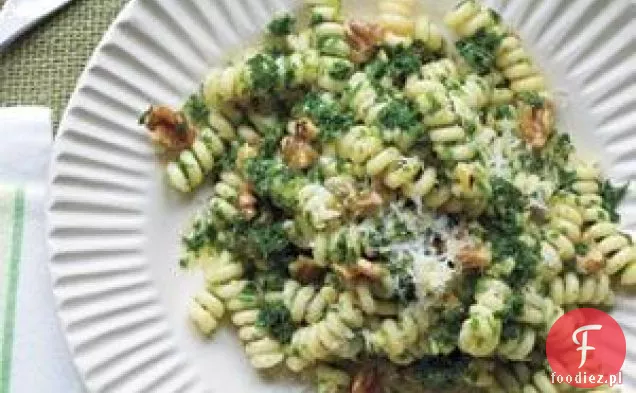 Makaron Z Kapustą I Pesto Z Orzechów Włoskich