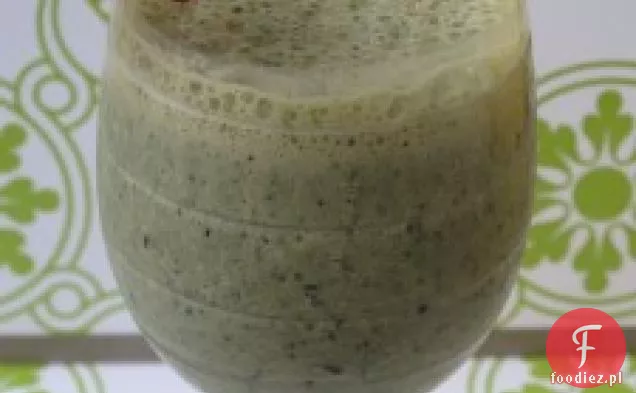 Tydzień Wzmocnienia Odporności: Jarmuż I Jagodowy Smoothie