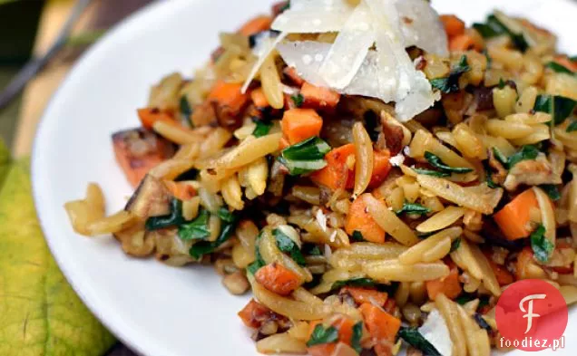 Orzo Z Karmelizowanymi Jesiennymi Warzywami I Imbirem
