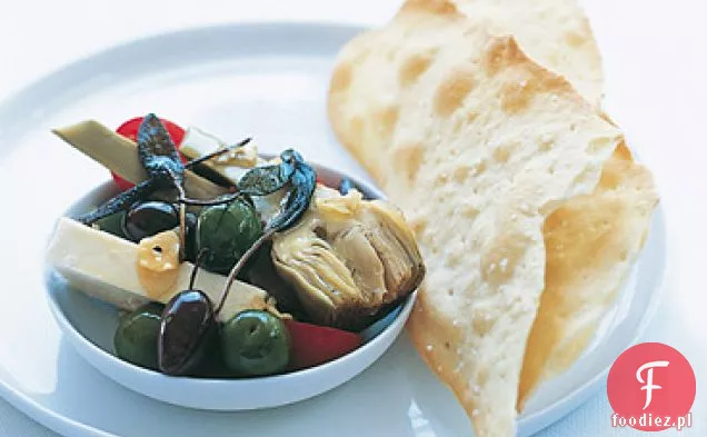 Antipasto marynowane z czosnkiem i szałwią
