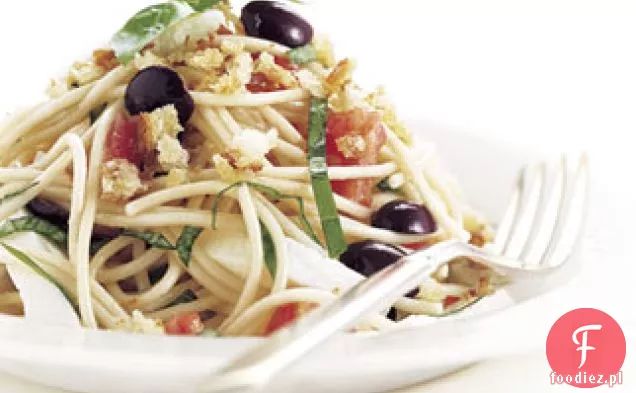 Letnie Spaghettini z pomidorami i bazylią