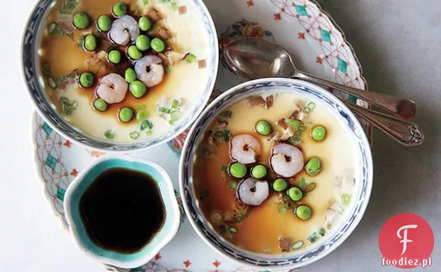 Chawan Mushi z krewetkami i groszkiem wiosennym