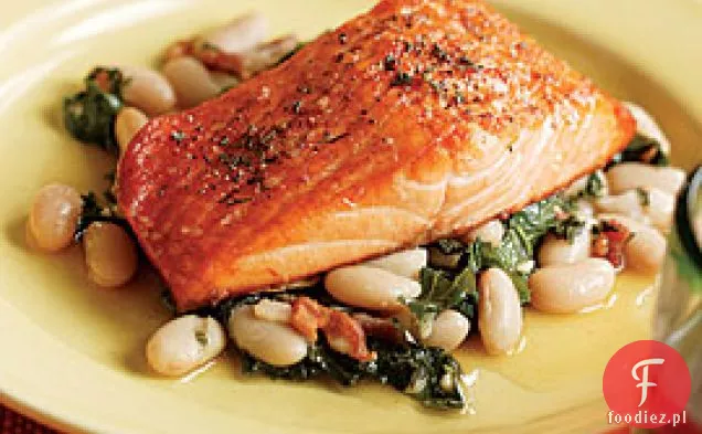 Pieczony Łosoś Z Białą Fasolą, Jarmużem I Boczkiem Ragoût