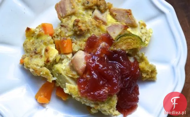 Dzień po Święcie Dziękczynienia farsz i zapiekanka śniadaniowa z indyka