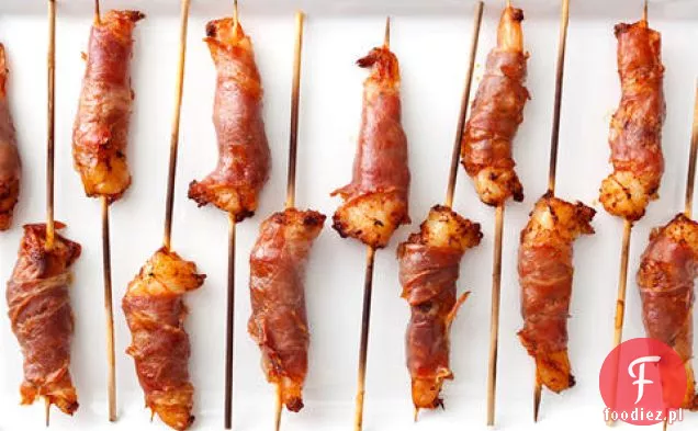 Prosciutto-zawinięte krewetki z wędzoną papryką