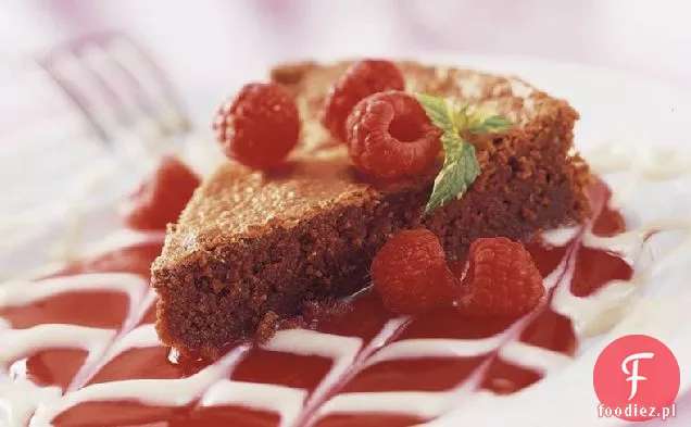 Tort Brownie z sosem malinowym