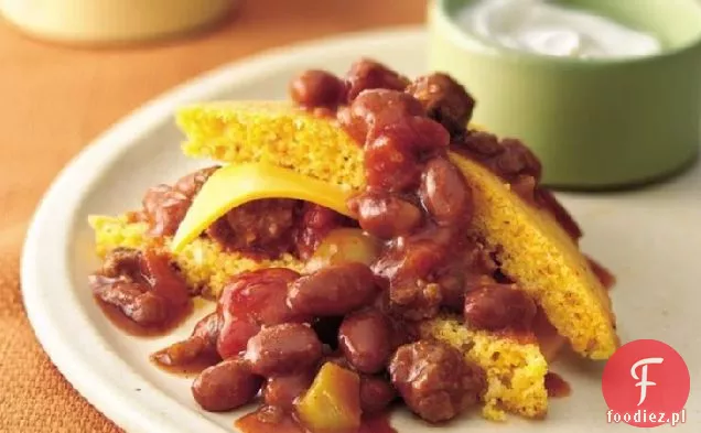 Cornbread Chili Stosy