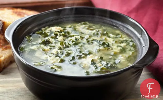 Zupa z kapusty i parmezanu (Stracciatella)