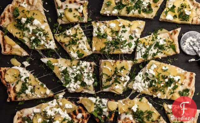 Grillowany Flatbread z ziemniakami, Chèvre i ziołami