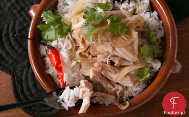 Garnek z glinką z kurczakiem i imbirem