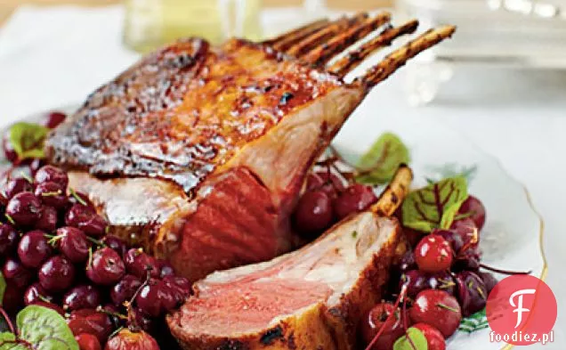 Jagnięcina Glazurowana miodowo-Curry z prażonymi winogronami i żurawiną