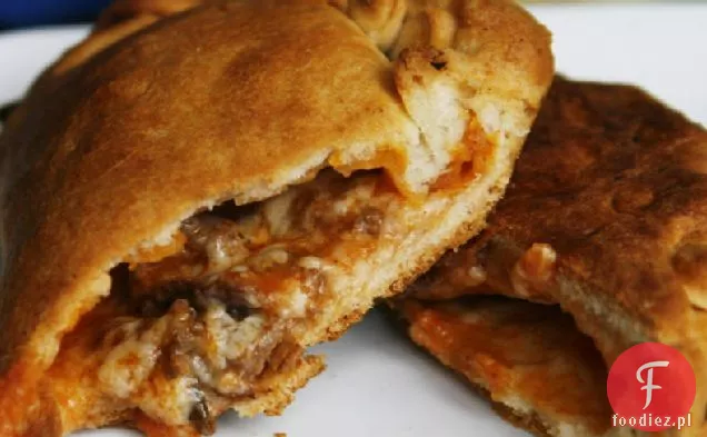Kieszenie na pizzę ze stekiem i serem