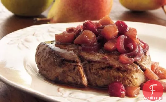 Polędwica wołowa z chutneyem gruszkowo-żurawinowym