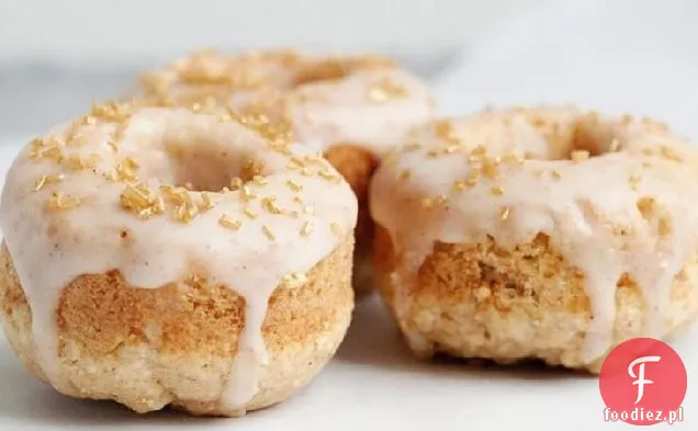 Pieczone pączki z przyprawą jabłkową z cynamonową glazurą