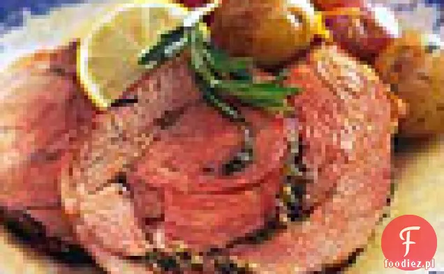 Pieczona jagnięcina z rozmarynem z sokami z patelni