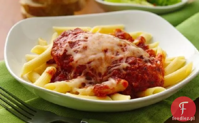 Kurczak parmezan z makaronem Penne