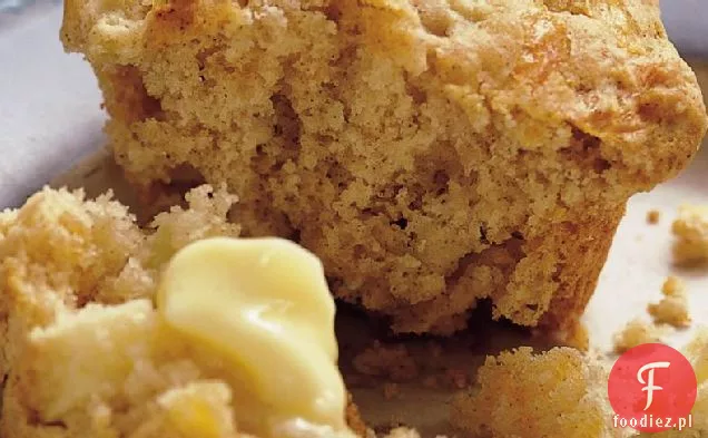 Muffinki Jabłkowo-Cheddarowe