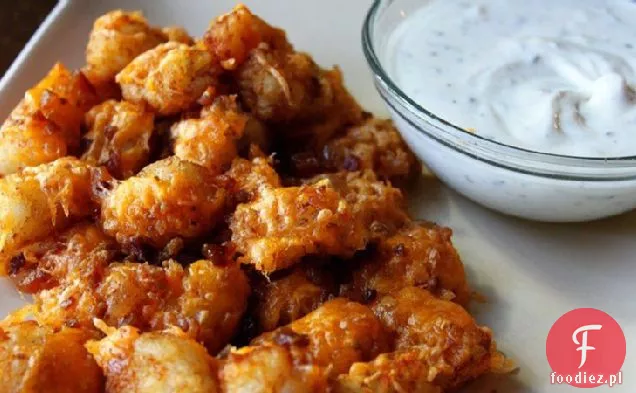 Cheesy Ranch Bacon Potato Nuggets z sosem do maczania Ranch