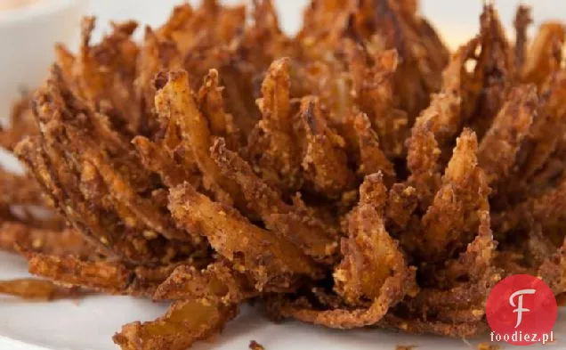 Chex ® kwitnąca cebula z boczkiem Chipotle Dip