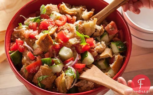 Panzanella (Toskańska Sałatka Chlebowa)