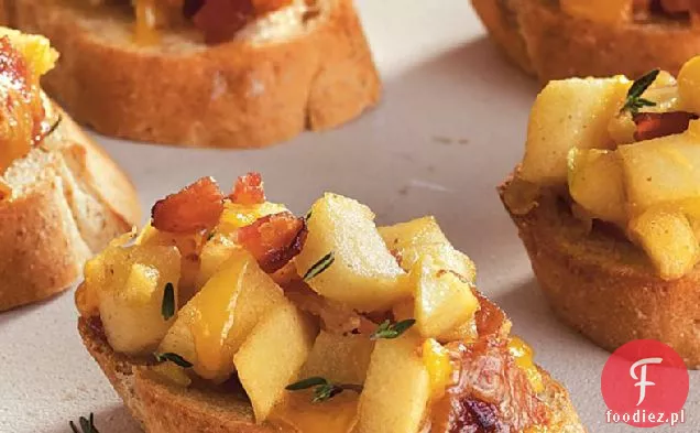 Jabłko Bekon Cheddar Crostini