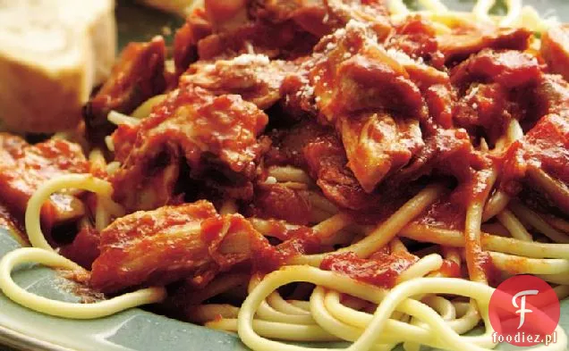 Wolno gotujący sos spaghetti wieprzowo-pieczarkowy