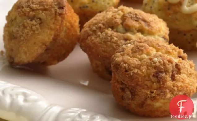 Cinnamon Streusel Mini-Muffiny